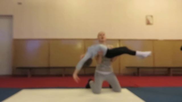 Учим делать фляк. Акробатика смотреть онлайн