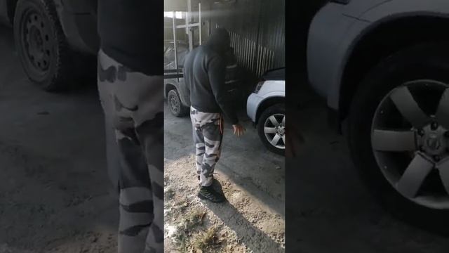 Челлендж: 40 подтягиваний и 40 отжиманий за 10 минут смотреть онлайн