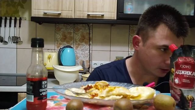 ДОМАШНИЕ ВАРЕНИКИ З КАПУСТОЙ И СИРОМ | ТОПОВАЯ АДЖИКА Мукбанг| Mukbang смотреть онлайн