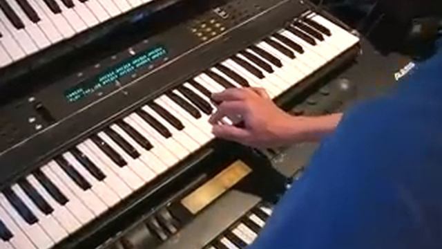 ESQ-1 Minimoog ARP 2600 Roland SH32 U220 D50 "STELLAR NURSERY pt3" смотреть онлайн