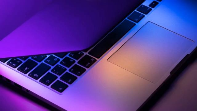 Apple's NEW 13-inch M2 MacBook Pro is DEPRESSING! *coming next month смотреть онлайн