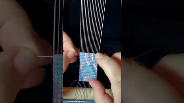 Широкий браслет из бисера своими руками. #бисер #своимируками #творчество смотреть онлайн