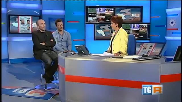 Gianfranco Gallo e Gianluca Di Gennaro TG3 Campania su San Domenico Maggiore смотреть онлайн