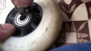 Замена смазки в подшипниках на б/у роликовых коньках