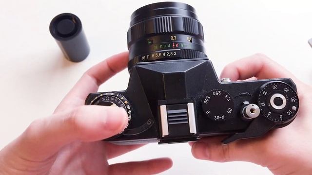 How to use this Analog SLR Soviet Camera: Zenit ET смотреть онлайн