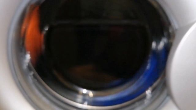 Я переставил свою LG!!! Стирка на LG F12b8wds7: Деликатная 40 800 об/мин смотреть онлайн