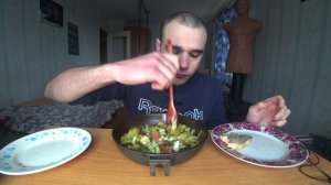 МУКБАНГ/АСМР ЖАРЕНАЯ КАРТОШКА/МАЙОНЕЗ/САЛАТ ОВОЩНОЙ /ГОРБУША В КЛЯРЕ/EATING/ASMR/Mukbang #312
