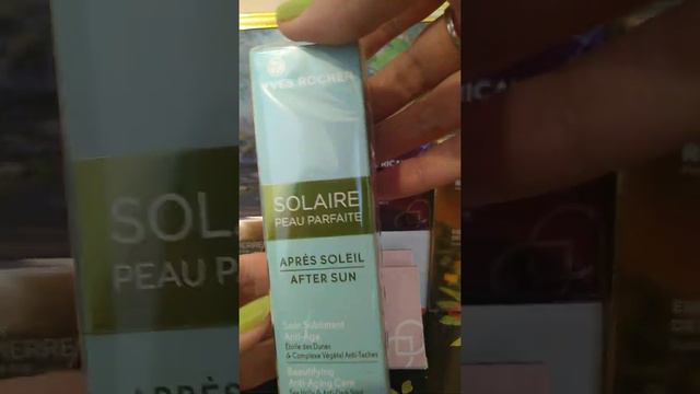 Небольшие запасы уходовой косметики за лицом. смотреть онлайн