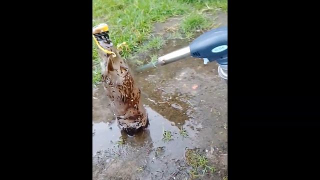 Нагрели банку с водой газовой горелкой и вот что из этого вышло (〇o〇；) смотреть онлайн