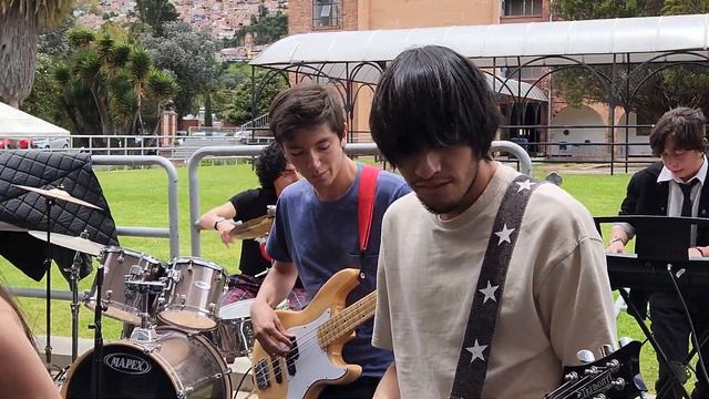 Ensamble Rock Universidad Jorge Tadeo Lozano cover Hit the road Jack смотреть онлайн