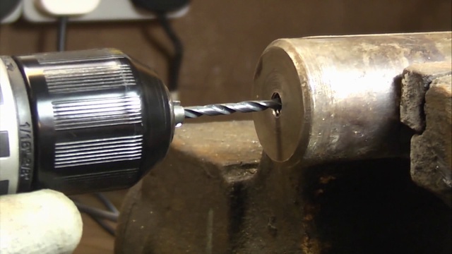 Экстрактор болтов, выкручивание сломанных болтов смотреть онлайн