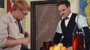 -Нет, я же не пью. -А я пью? Что тут пить?