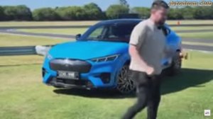 Обзор Ford Mustang Mach-E 2024 года выпуска: RIP Tesla Model Y?!