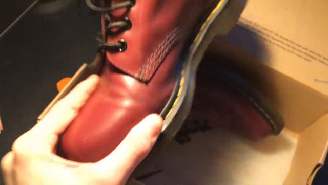 Dr.Martens 1460 Cherry Original смотреть онлайн