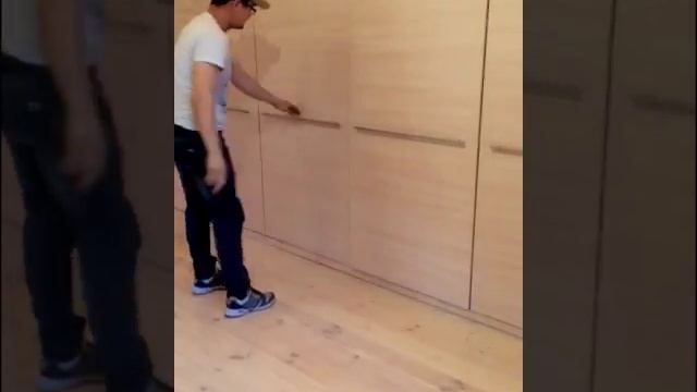 Супер Выдвижной шкаф в мансарде под сложный скос крыши ( Стоимость 145.000) смотреть онлайн