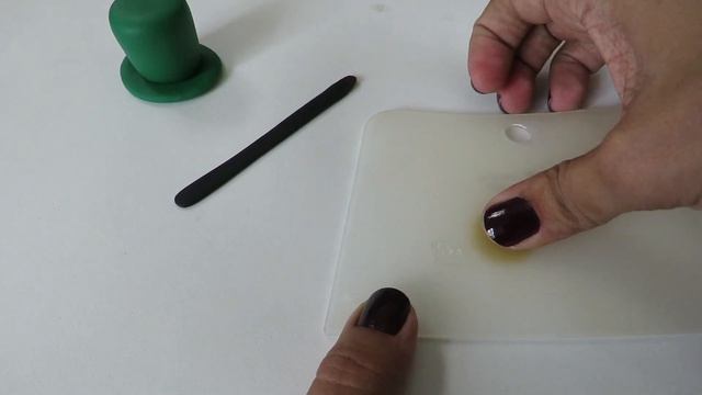 FAÇA CARTOLA ST. PATRICK'S DAY MINIATURA - Tutorial Biscuit, clay, plastilina , Pasta Americana смотреть онлайн