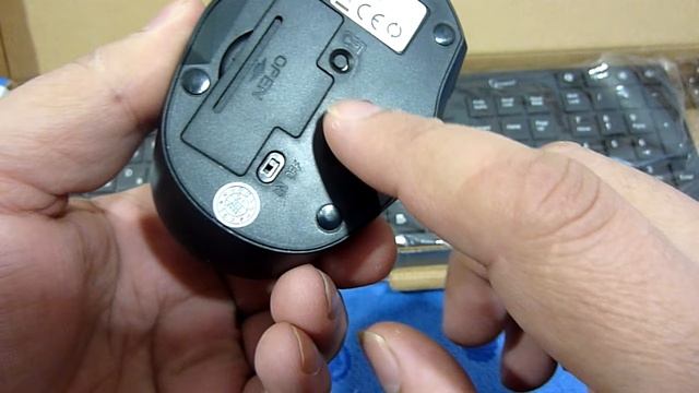 Беспроводная клавиатура и мышь Gembird Wireless Set KBS-V1Беспроводная клавиатура и мышь Gembird Wir