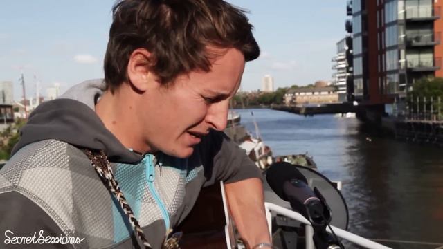 Ben Howard - The Fear - Secret Sessions смотреть онлайн