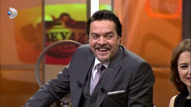 Melike İpek Yalova'nın Türkan Şoray Benzerliği - Beyaz Show