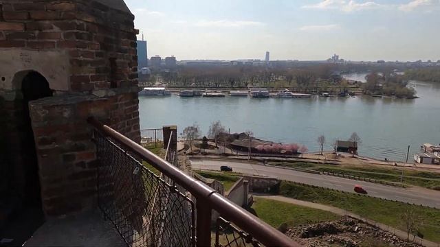 19000 шагов по парку Калемегдан в Белграде смотреть онлайн