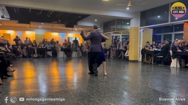 Maximiliano Cristiani y Ayse Gencalp - Milonga Gente Amiga - 20/AGO/2023 (1/2) смотреть онлайн