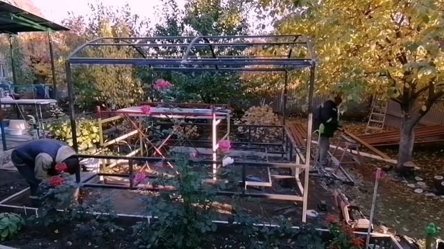 Беседка из профильной трубы и поликорбаната смотреть онлайн