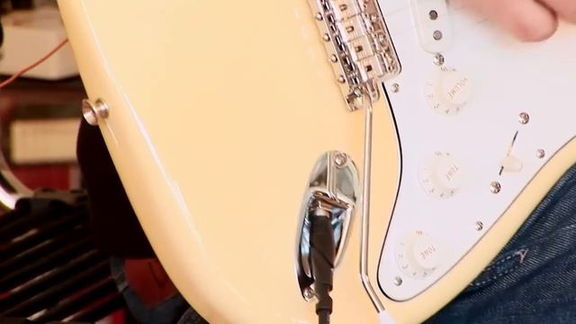 2013 Fender Custom Shop 1962 Stratocaster, NOS, vintage white смотреть онлайн