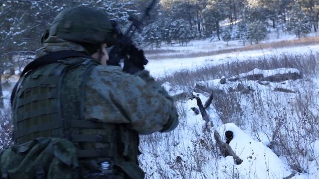 6P70 - AK-12 - Russia's New Army Rifle with Pointless Burst Fire that Ruins Everything смотреть онлайн