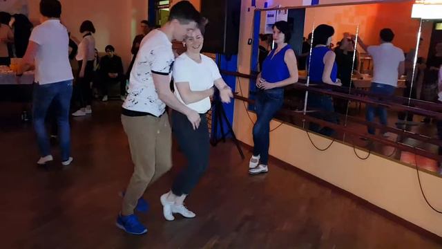 Sergey Shepilov and Marina Vanushina social dancing at Boogaloo смотреть онлайн