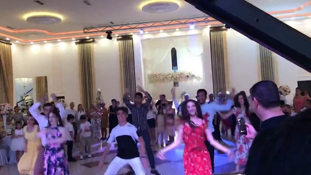 Самый лучший свадебный флешмоб! смотреть онлайн