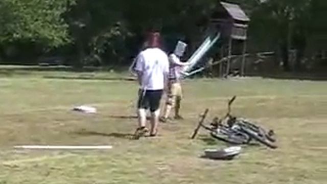 bike jousting done right смотреть онлайн