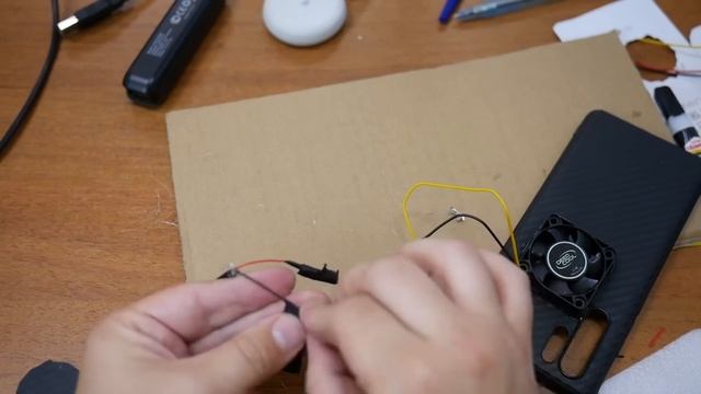 ❄️?КАК СДЕЛАТЬ ОХЛАЖДЕНИЕ СМАРТФОНА ДЛЯ PUBG MOBILE СВОИМИ РУКАМИ ИЗ ПОДРУЧНЫХ СРЕДСТВ смотреть онлайн