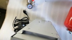 Электрический котел 9 кВт Ресурс ЭВПМ, в комплекте с баком, группой безопасности и насосом.