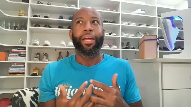 Carlos discusses Erica Mena PT 1 Interview смотреть онлайн