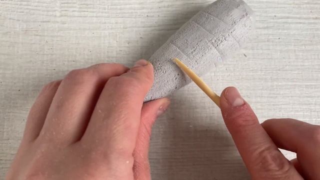 Как сделать реалистичную морковку для снеговика или кролика. смотреть онлайн