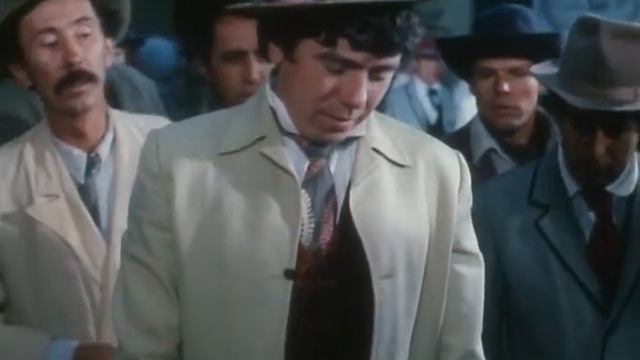 "Трест который лопнул" ( Поросячья этика) Игра в напёрстки смотреть онлайн