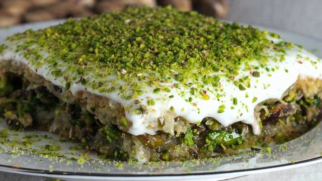 ALBANIAN FOOD - FOOD OF ALL COUNTRIES // How to cook Tave Kosi at home смотреть онлайн