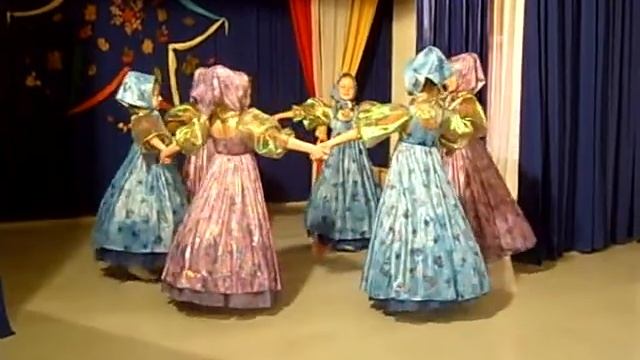 Неваляшки - выступление.AVI смотреть онлайн