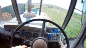 СМД-60 плохой двигатель ( нет) брызгаем посев.