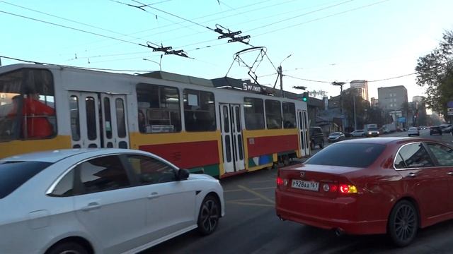 Старейший ростовский вагон, 800-й по 10-ке. 10.11.23г смотреть онлайн