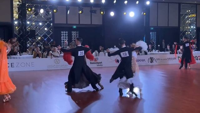 Vaidotas Lacitis & Veronika Golodneva | Slow Foxtrot | World Championship Professional 2021 Dubai смотреть онлайн