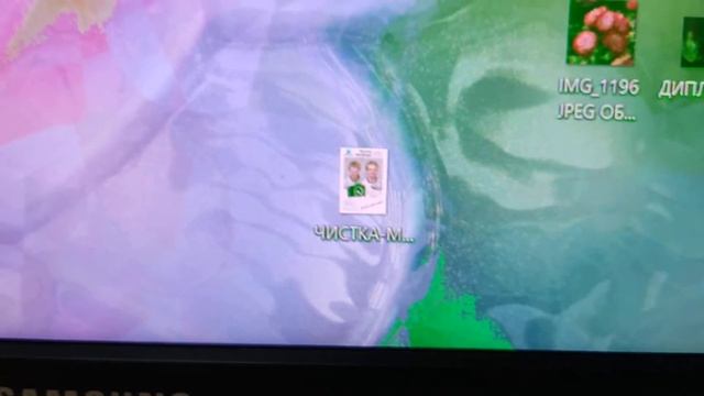 Samsung XL30. Зеленые артефакты изображения зависящие от отображаемого на экране. смотреть онлайн