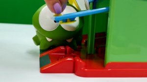 Ам Ням все серии подряд - Видео с игрушками