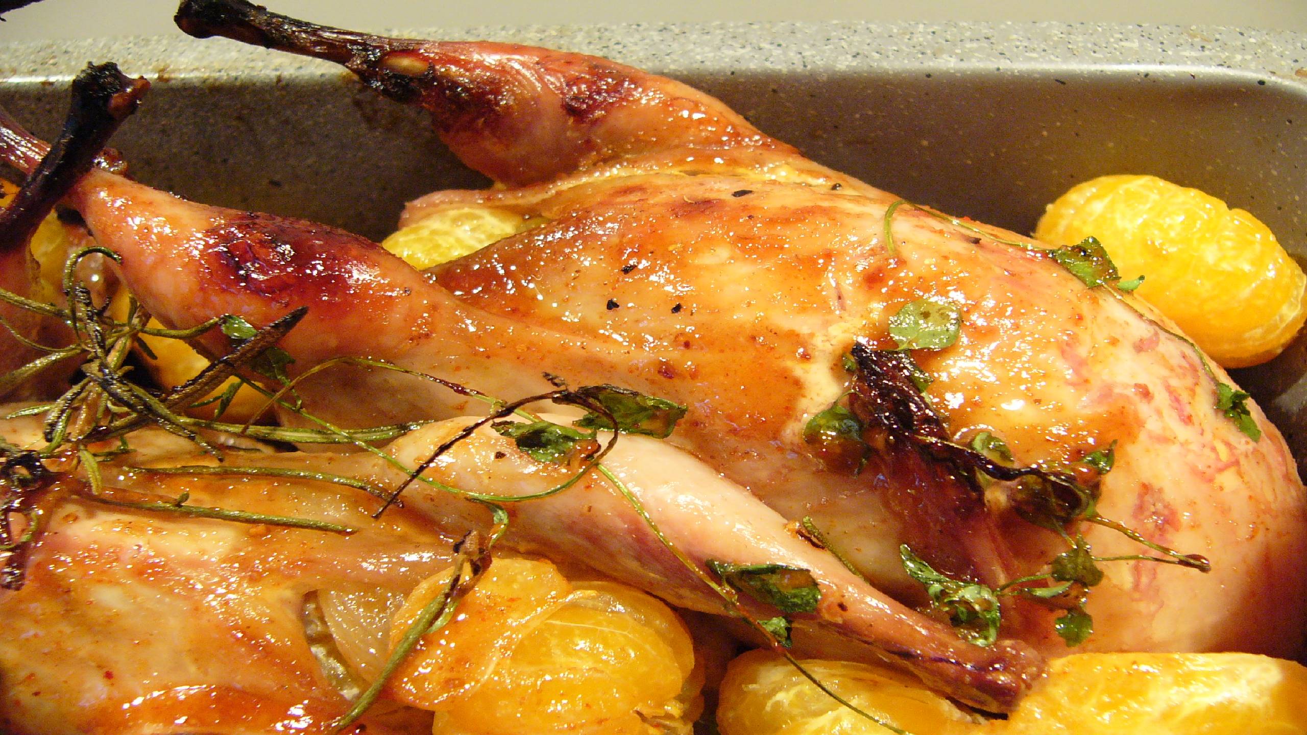 Новогоднее меню. Перепелки фаршированные мандаринами, изюмом и черносливом. смотреть онлайн