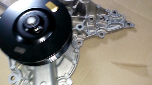 Помпа водяная MB A2722000401 (HEPU P1534) смотреть онлайн