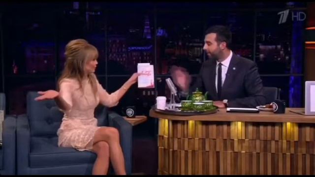 Вечерний Ургант & Батюшка онлайн смотреть онлайн