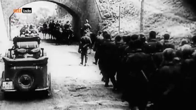 ZDFinfo Doku - Das Tagebuch der Anne Frank (1) смотреть онлайн