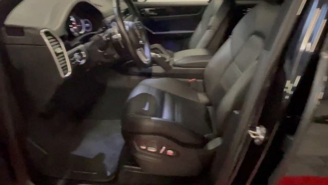 Superbe Porsche Cayenne E-Hybrid 462ch FULL Black avec plus de 41000 doptions !!