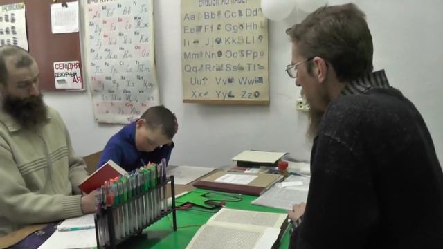 Занятия воскресные по изучению Святой Библии в Потеряевке. 30. 04. 2017 смотреть онлайн