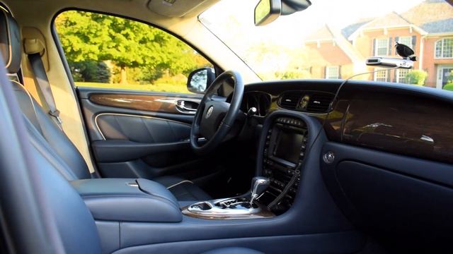 26,000 Mile 2009 Jaguar XJ Portfolio (X358) Review смотреть онлайн